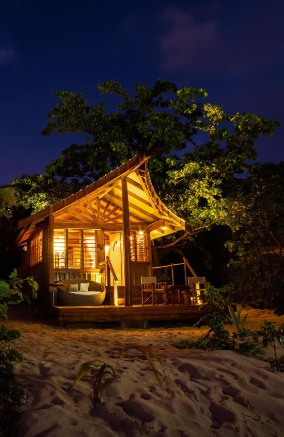 Barefoot Kuata Island Resort Extérieur photo